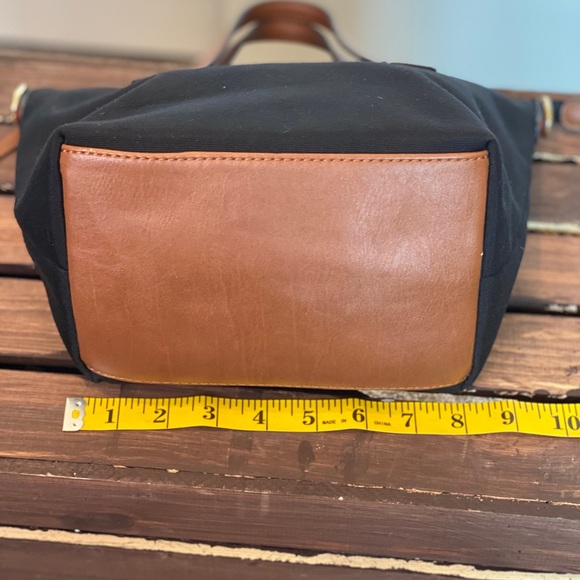 Cute Tommy Hilfiger Black Handbag - Picture 10 of 13